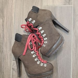 Xhilaration Lace-Up Ankle Boots NWOT SZ 5.5